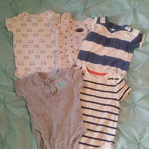 Lot of (5) Onesies Osh Kosh, Baby Gap, Carter's 3M